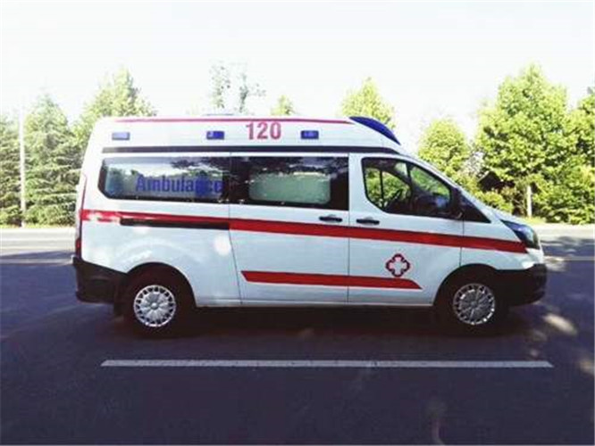 东乌珠穆沁救护车出租服务案例6